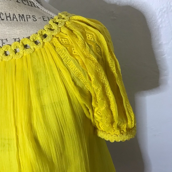 Diane von Furstenberg yellow silk sheer Flowy blouse with lace sleeves size 0 - Picture 4 of 5